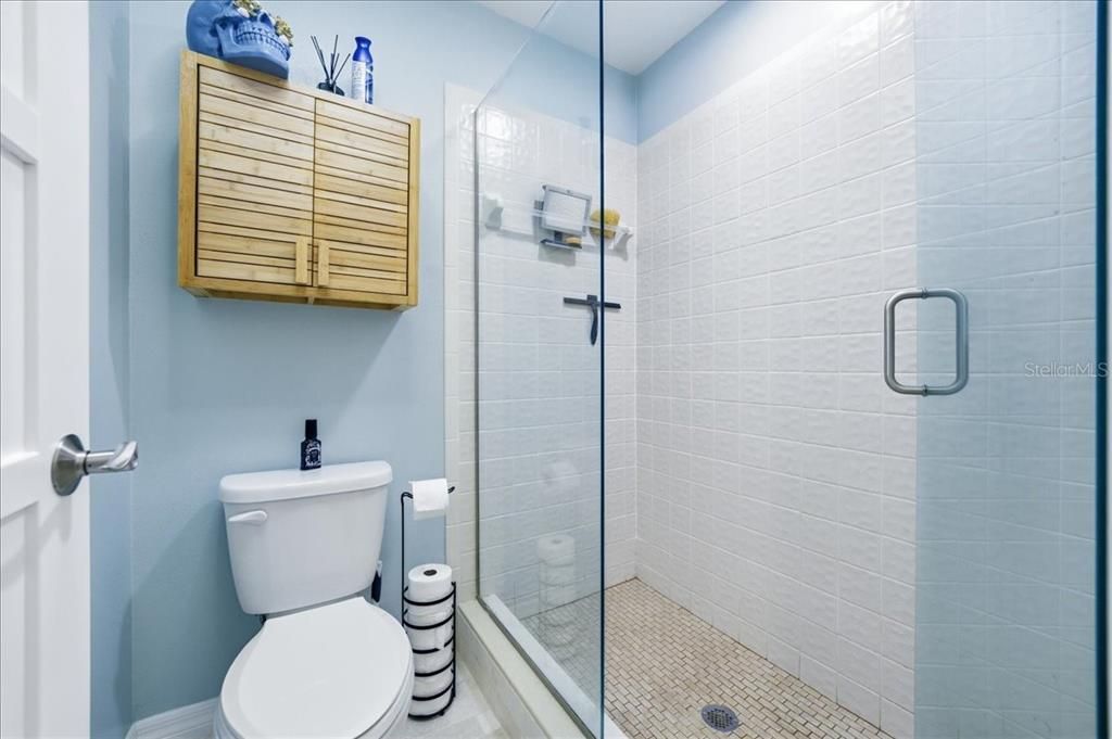 En Venta: $379,900 (2 camas, 2 baños, 1065 Pies cuadrados)