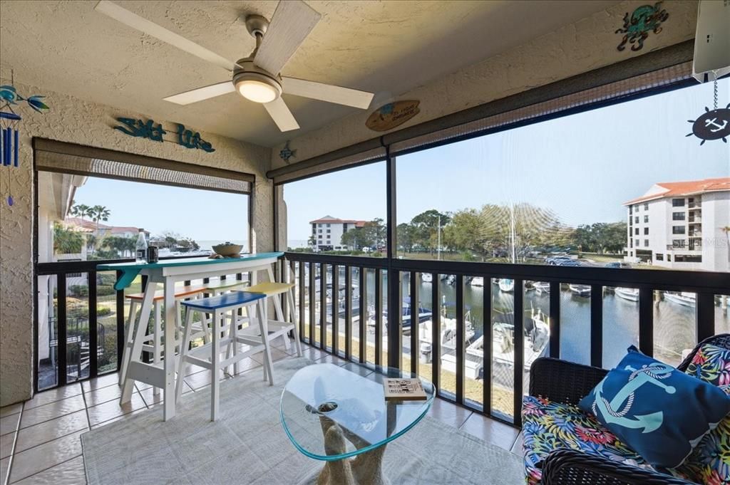 En Venta: $379,900 (2 camas, 2 baños, 1065 Pies cuadrados)