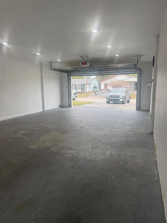Activo con contrato: $509,900 (3 camas, 3 baños, 1922 Pies cuadrados)