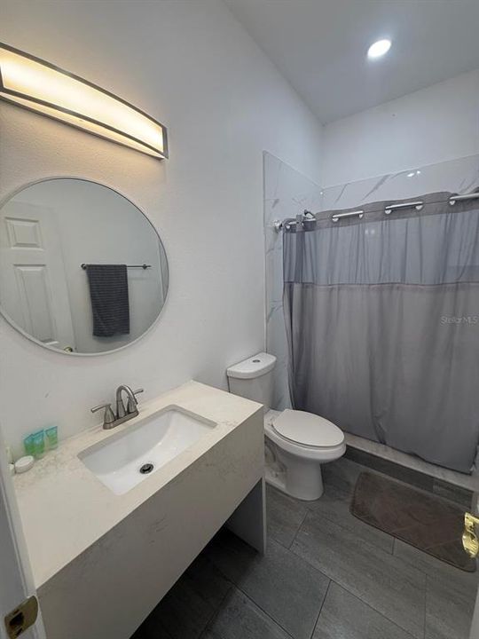 Activo con contrato: $509,900 (3 camas, 3 baños, 1922 Pies cuadrados)