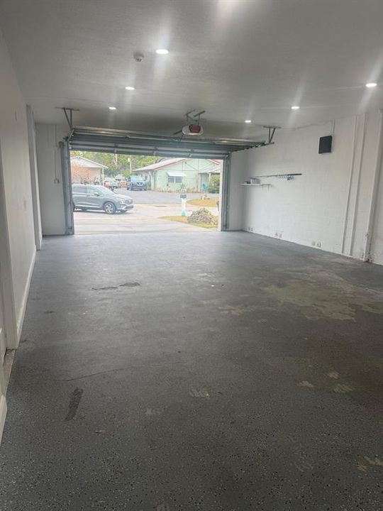 Activo con contrato: $509,900 (3 camas, 3 baños, 1922 Pies cuadrados)