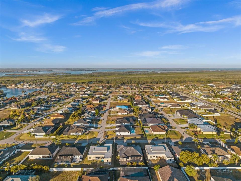 На продажу: $699,000 (4 спален, 3 ванн, 2322 Квадратных фут)