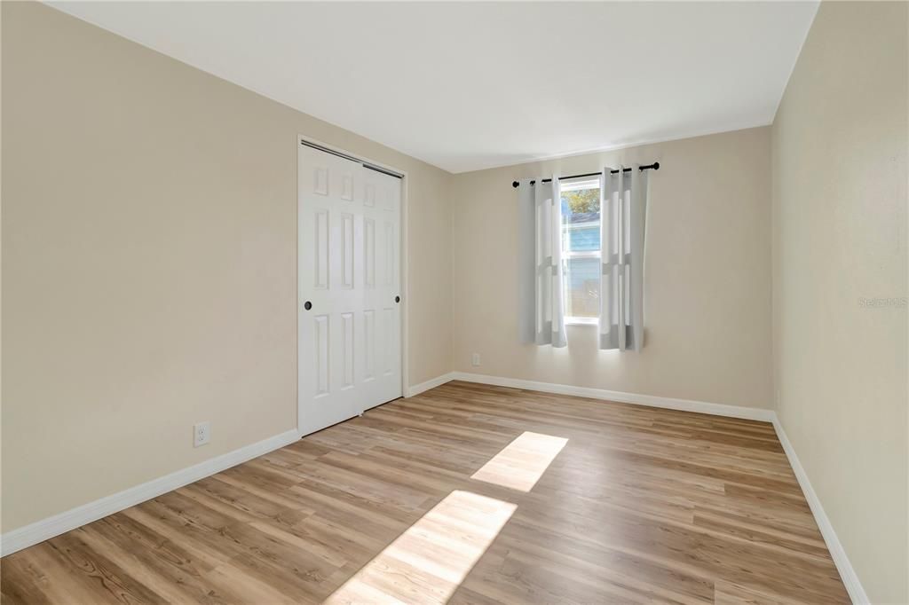 Activo con contrato: $248,800 (2 camas, 2 baños, 1426 Pies cuadrados)