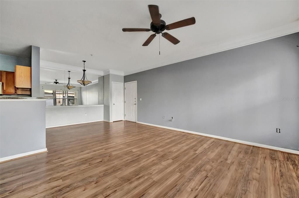 Activo con contrato: $112,000 (1 camas, 1 baños, 750 Pies cuadrados)