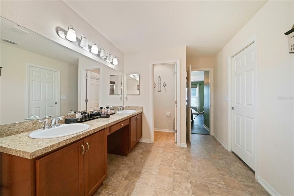 Active With Contract: $249,000 (3 beds, 2 baths, 1894 Square Feet)