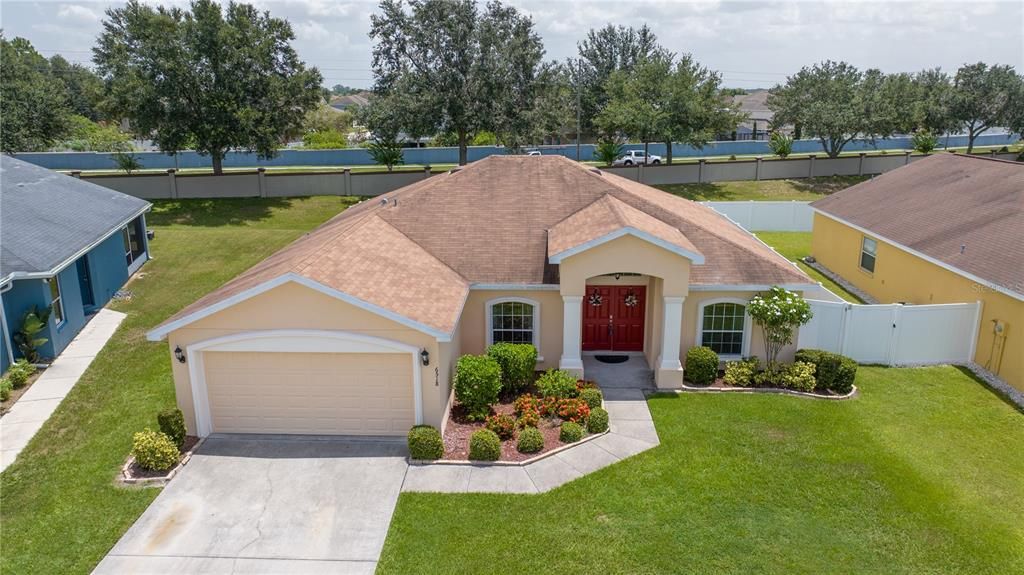 Active With Contract: $249,000 (3 beds, 2 baths, 1894 Square Feet)