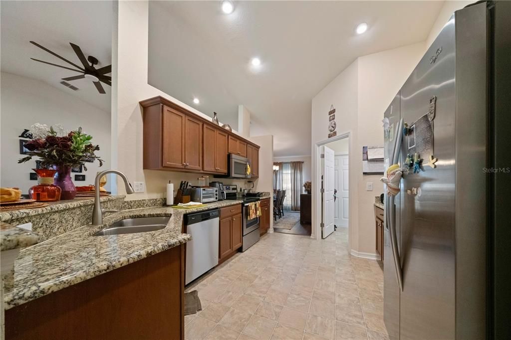Active With Contract: $249,000 (3 beds, 2 baths, 1894 Square Feet)