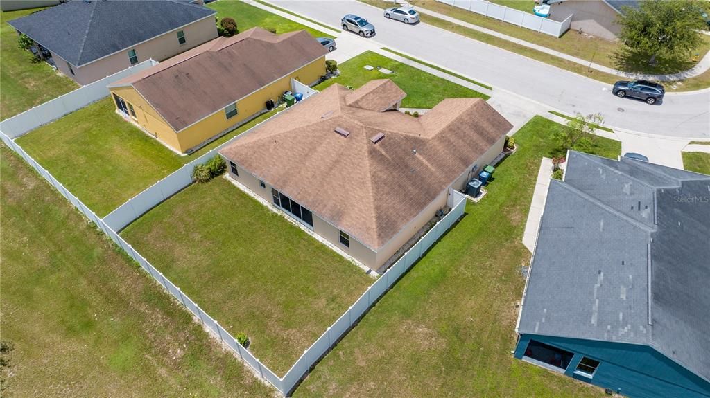 Active With Contract: $249,000 (3 beds, 2 baths, 1894 Square Feet)