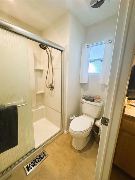En Venta: $229,000 (2 camas, 2 baños, 1648 Pies cuadrados)