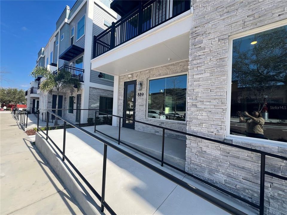 В аренду: $3,150 (3 спален, 2 ванн, 2020 Квадратных фут)