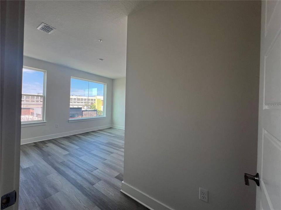 В аренду: $3,150 (3 спален, 2 ванн, 2020 Квадратных фут)