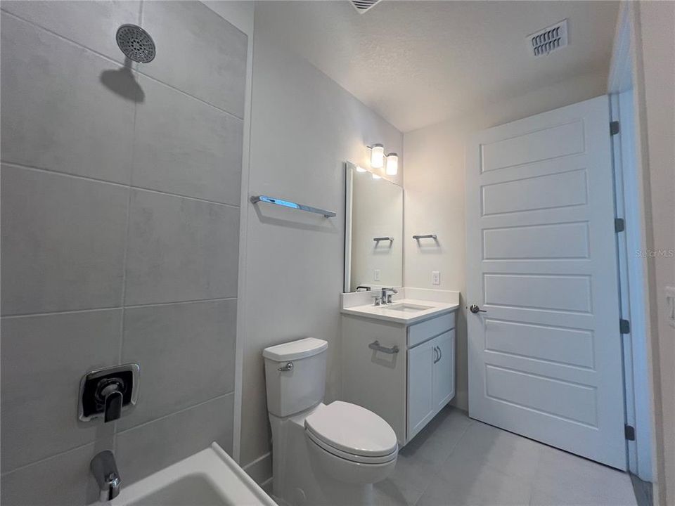 В аренду: $3,150 (3 спален, 2 ванн, 2020 Квадратных фут)