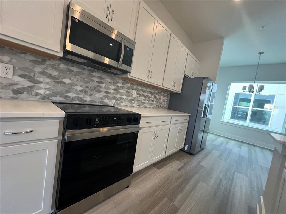 В аренду: $3,150 (3 спален, 2 ванн, 2020 Квадратных фут)