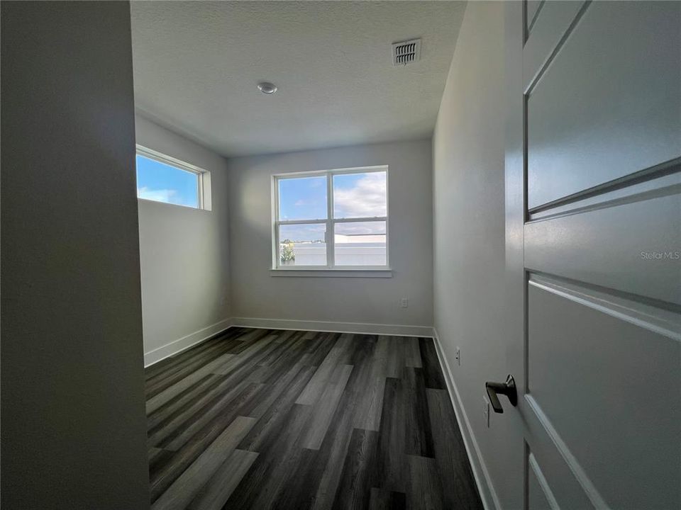 В аренду: $3,150 (3 спален, 2 ванн, 2020 Квадратных фут)