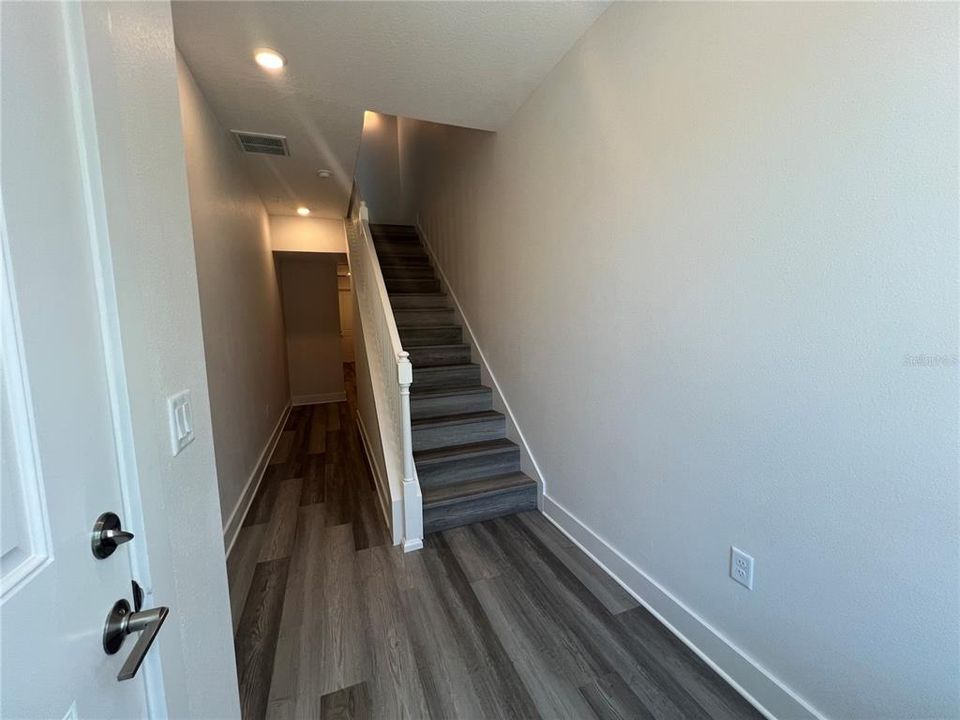 В аренду: $3,150 (3 спален, 2 ванн, 2020 Квадратных фут)