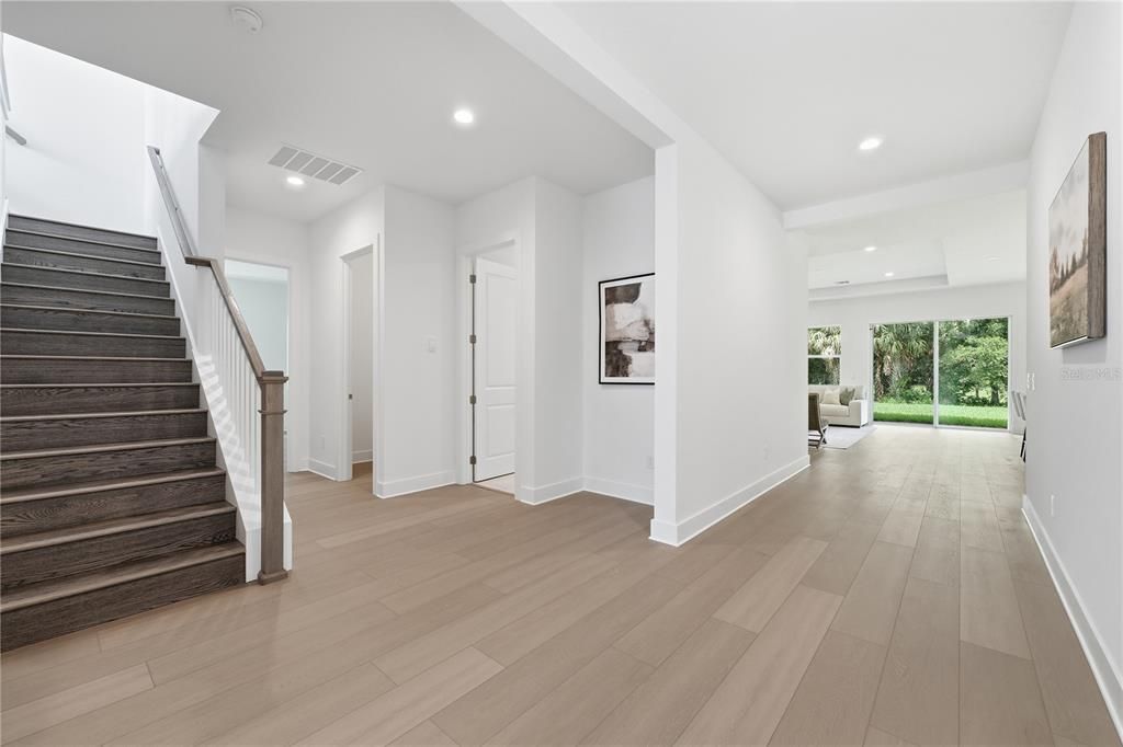 En Venta: $743,000 (3 camas, 2 baños, 3080 Pies cuadrados)