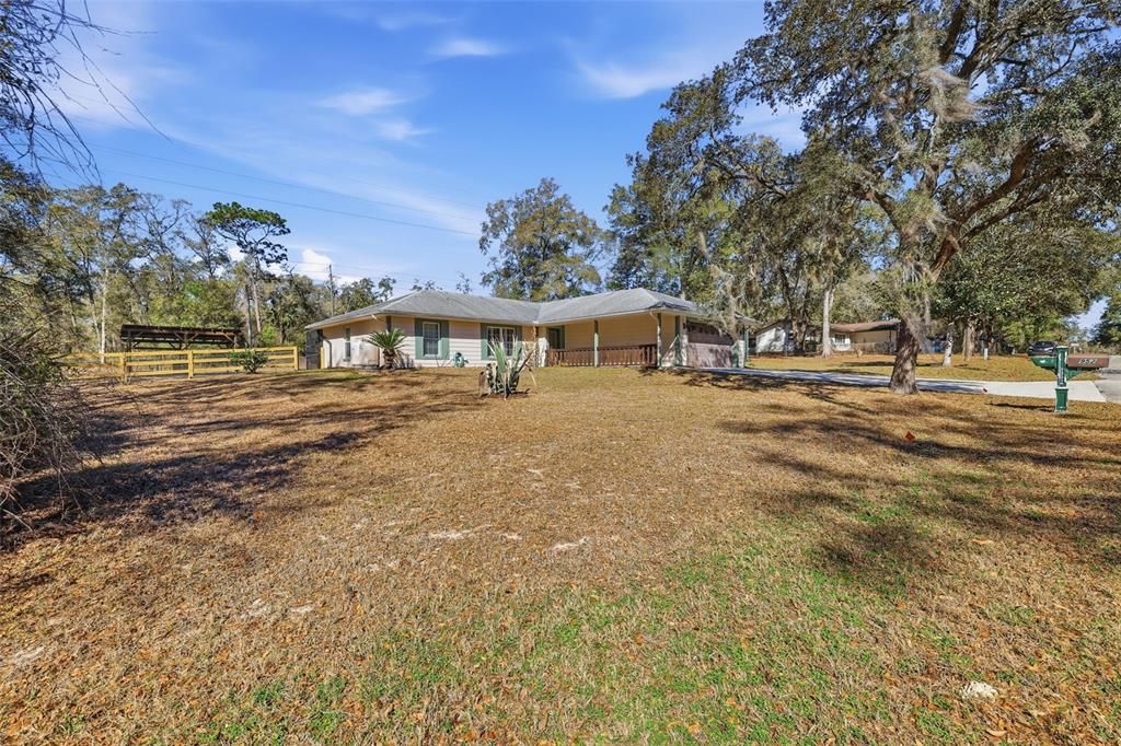 Active With Contract: $359,000 (3 beds, 2 baths, 1474 Square Feet)