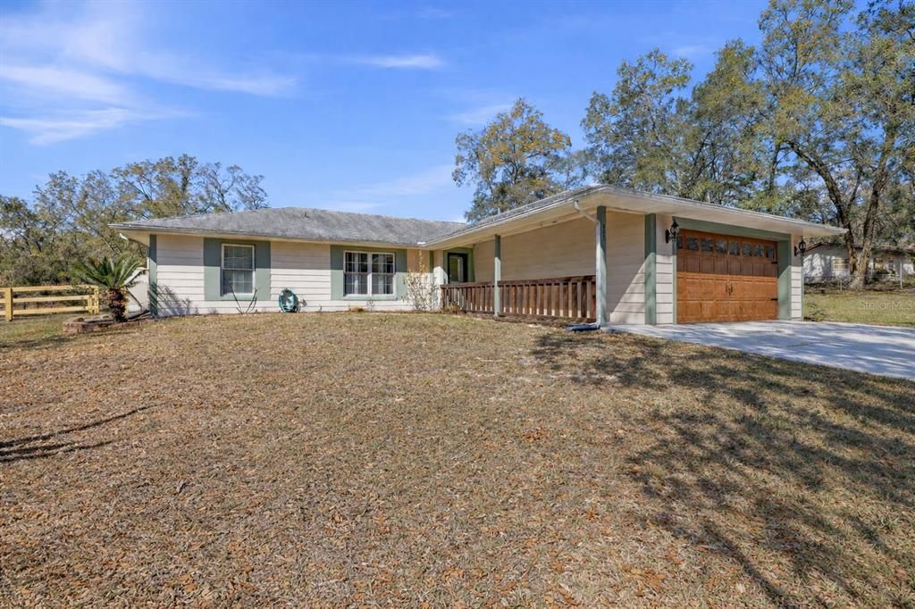 Active With Contract: $359,000 (3 beds, 2 baths, 1474 Square Feet)