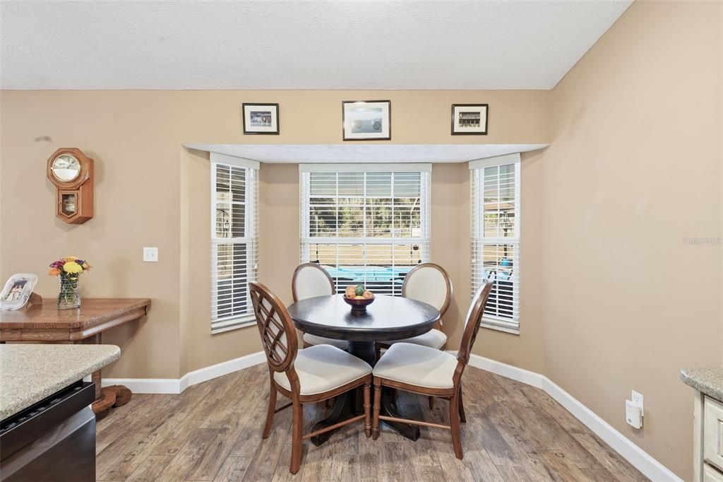 Active With Contract: $359,000 (3 beds, 2 baths, 1474 Square Feet)