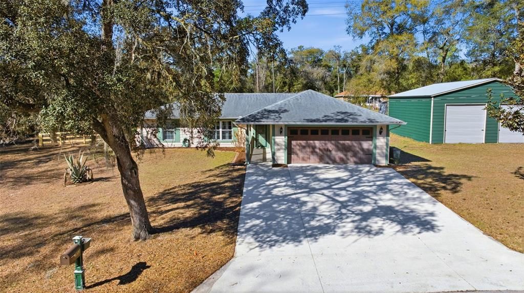 Active With Contract: $359,000 (3 beds, 2 baths, 1474 Square Feet)