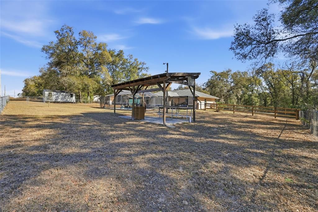 Active With Contract: $359,000 (3 beds, 2 baths, 1474 Square Feet)