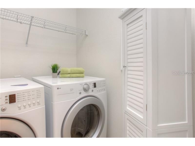 Active With Contract: $245,000 (3 beds, 2 baths, 1475 Square Feet)