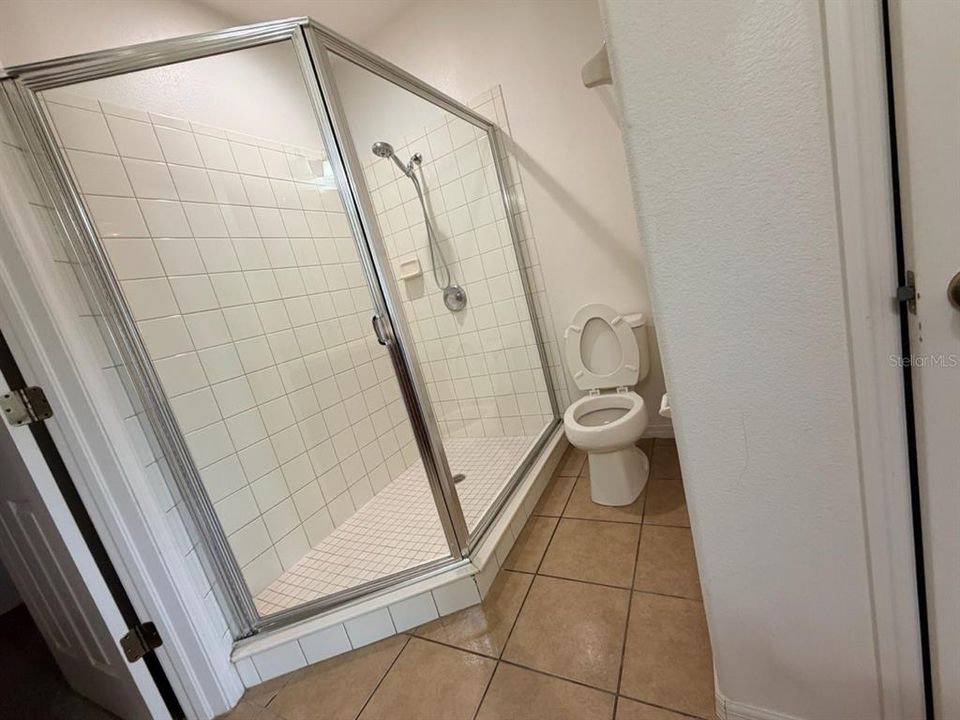 Active With Contract: $245,000 (3 beds, 2 baths, 1475 Square Feet)