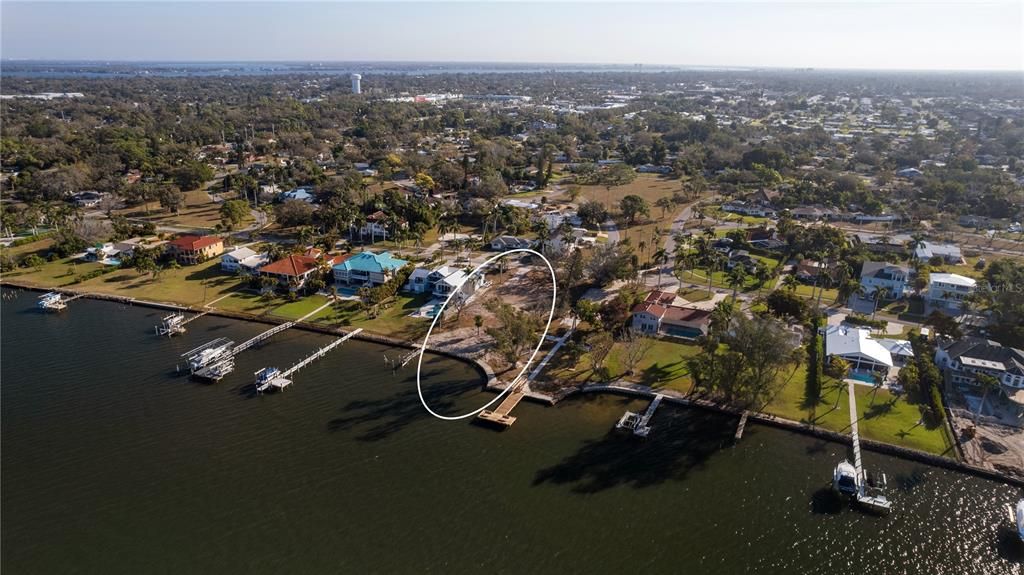 待售: $1,399,000 (0.60 acres)