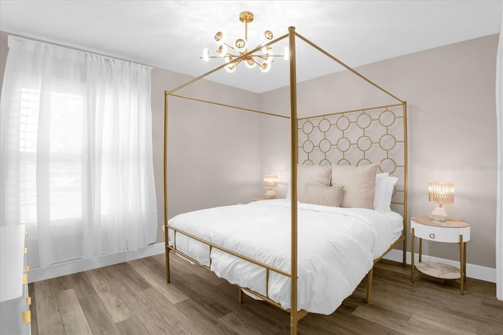 Activo con contrato: $499,000 (4 camas, 2 baños, 1807 Pies cuadrados)