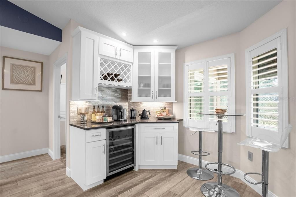 Activo con contrato: $499,000 (4 camas, 2 baños, 1807 Pies cuadrados)