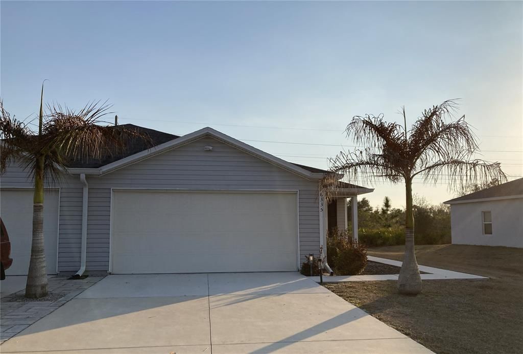 For Rent: $1,800 (3 beds, 2 baths, 1402 Square Feet)