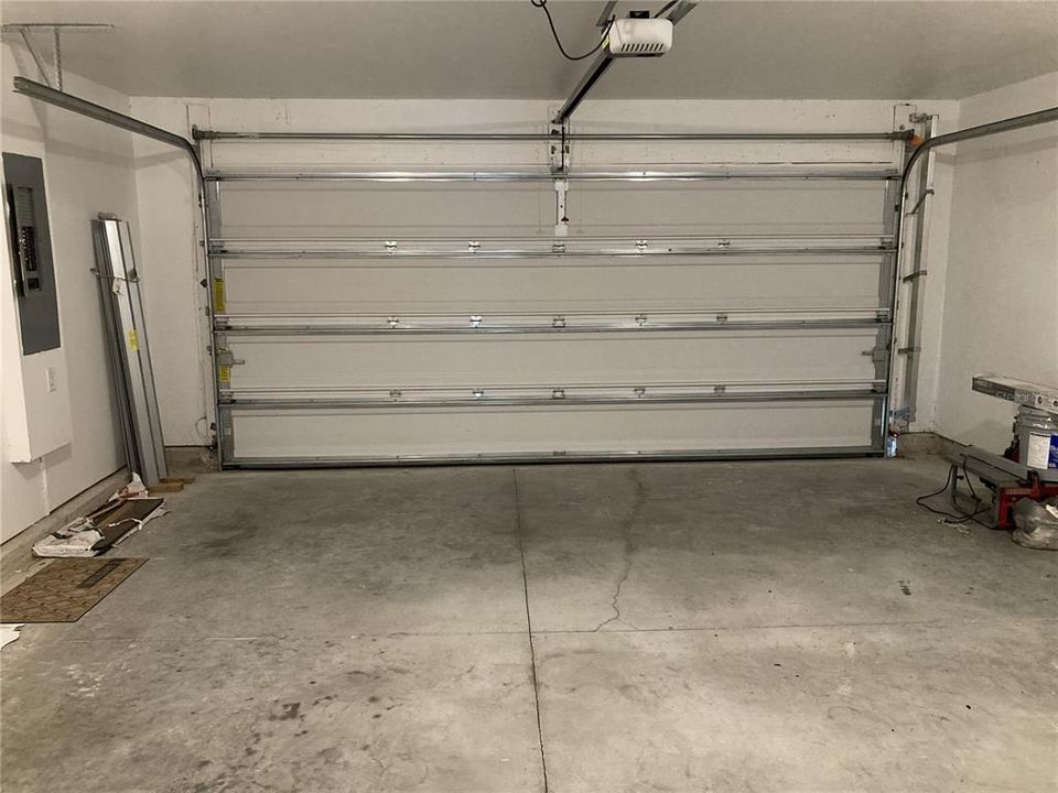 For Rent: $1,800 (3 beds, 2 baths, 1402 Square Feet)