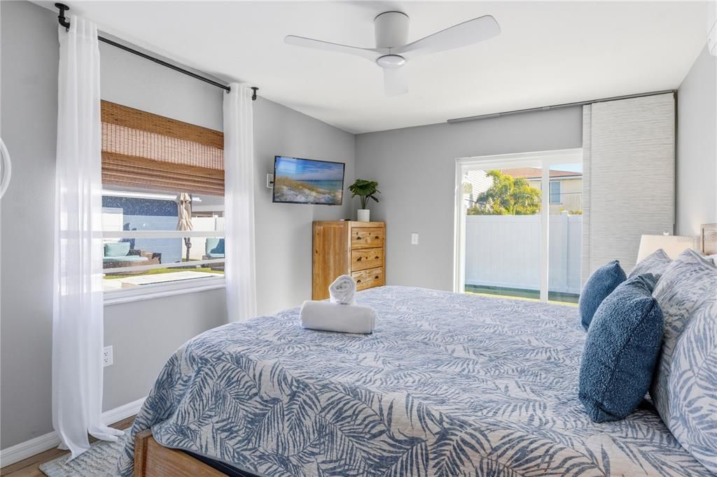 For Sale: $1,525,000 (3 beds, 2 baths, 1599 Square Feet)