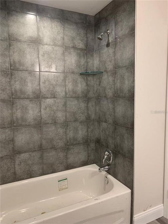 En Venta: $284,900 (3 camas, 2 baños, 1173.5 Pies cuadrados)