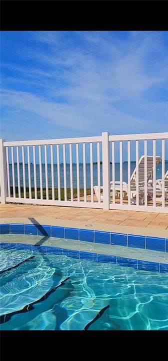 For Sale: $440,000 (2 beds, 2 baths, 1016 Square Feet)