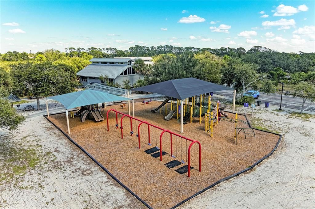 Под контрактом: $174,900 (1 спален, 1 ванн, 843 Квадратных фут)