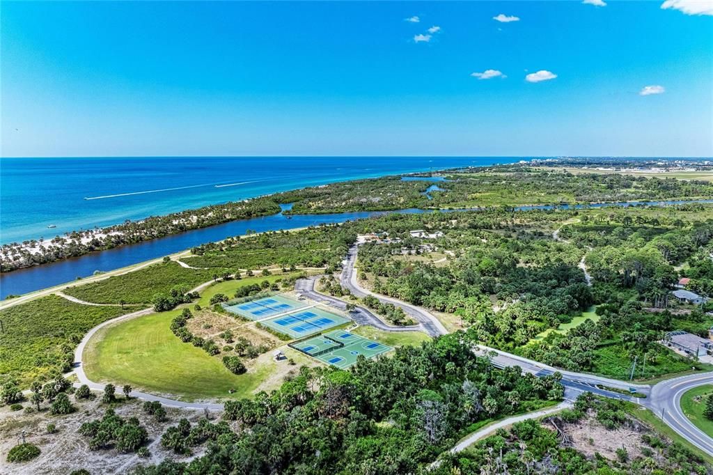 Под контрактом: $174,900 (1 спален, 1 ванн, 843 Квадратных фут)