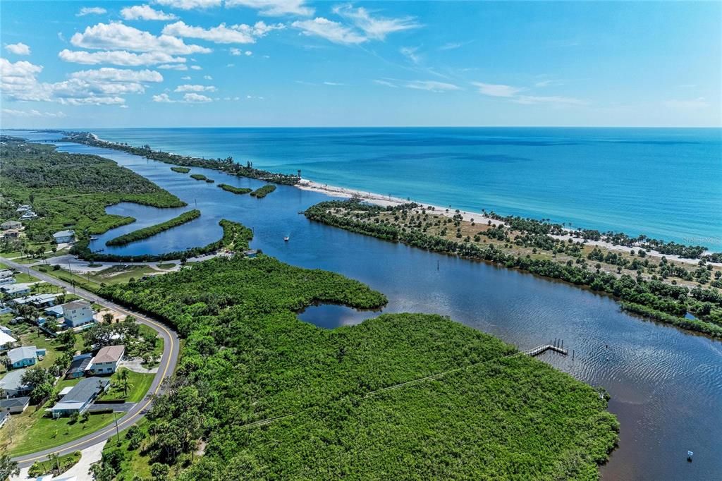 Под контрактом: $174,900 (1 спален, 1 ванн, 843 Квадратных фут)