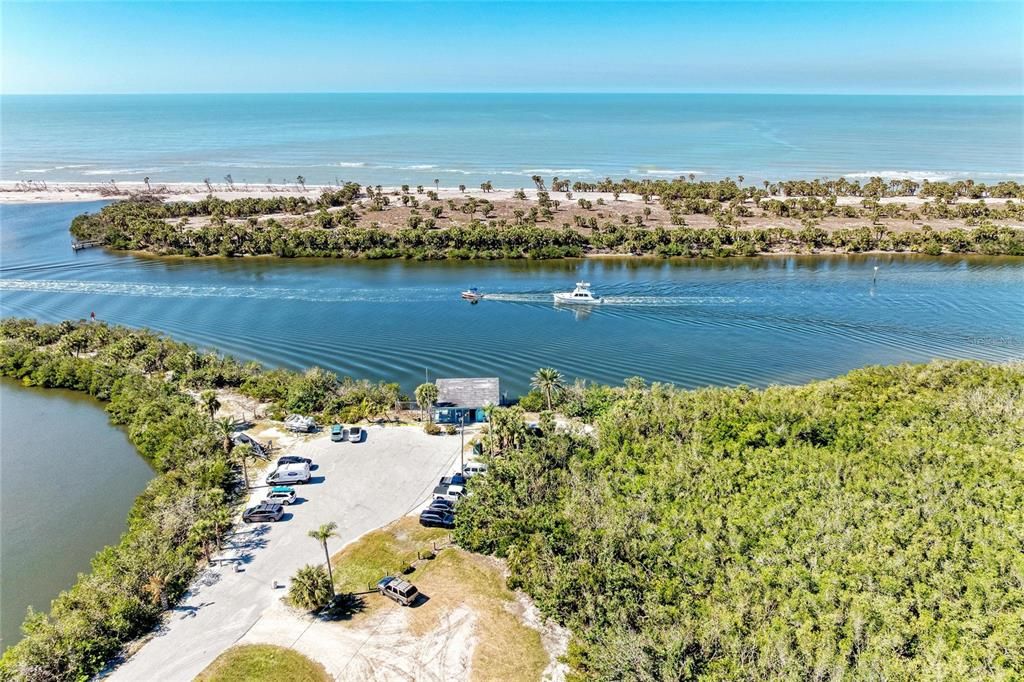 Под контрактом: $174,900 (1 спален, 1 ванн, 843 Квадратных фут)