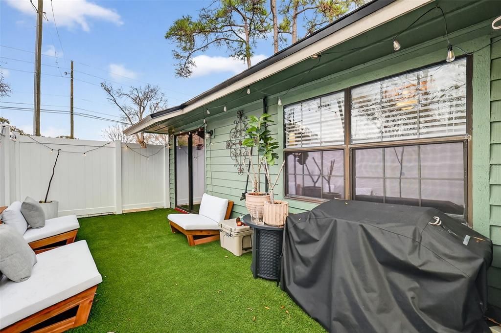 На продажу: $209,000 (2 спален, 2 ванн, 956 Квадратных фут)