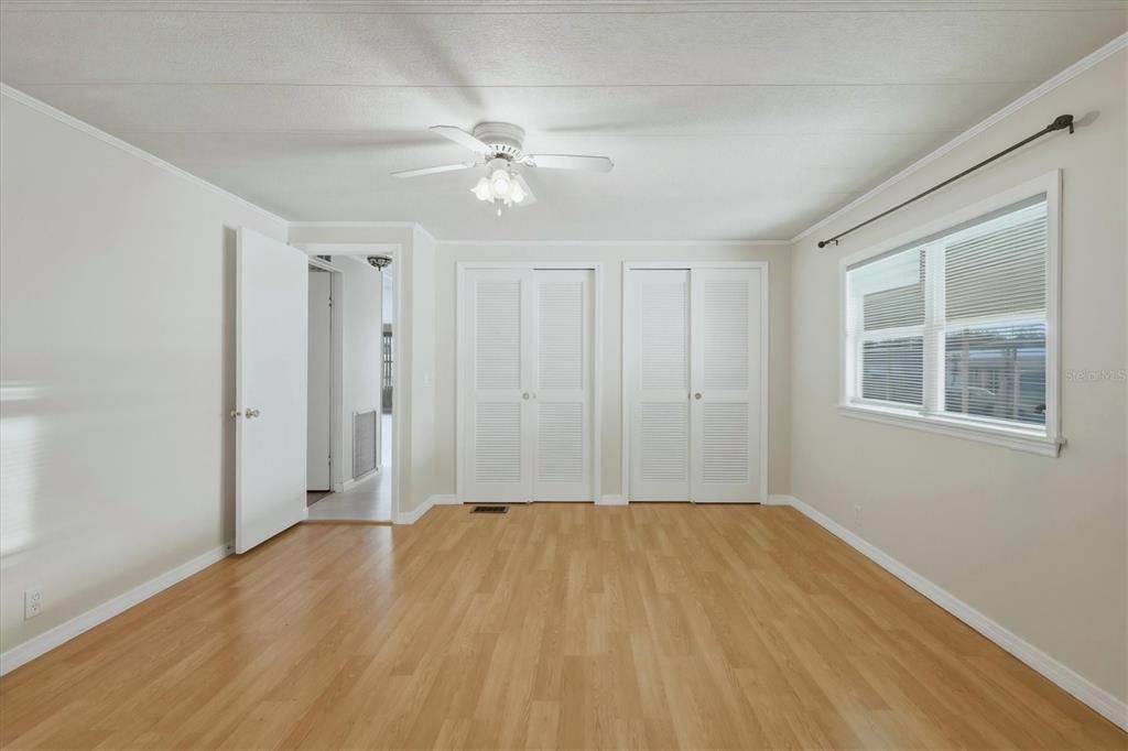 Active With Contract: $185,000 (2 beds, 2 baths, 1344 Square Feet)