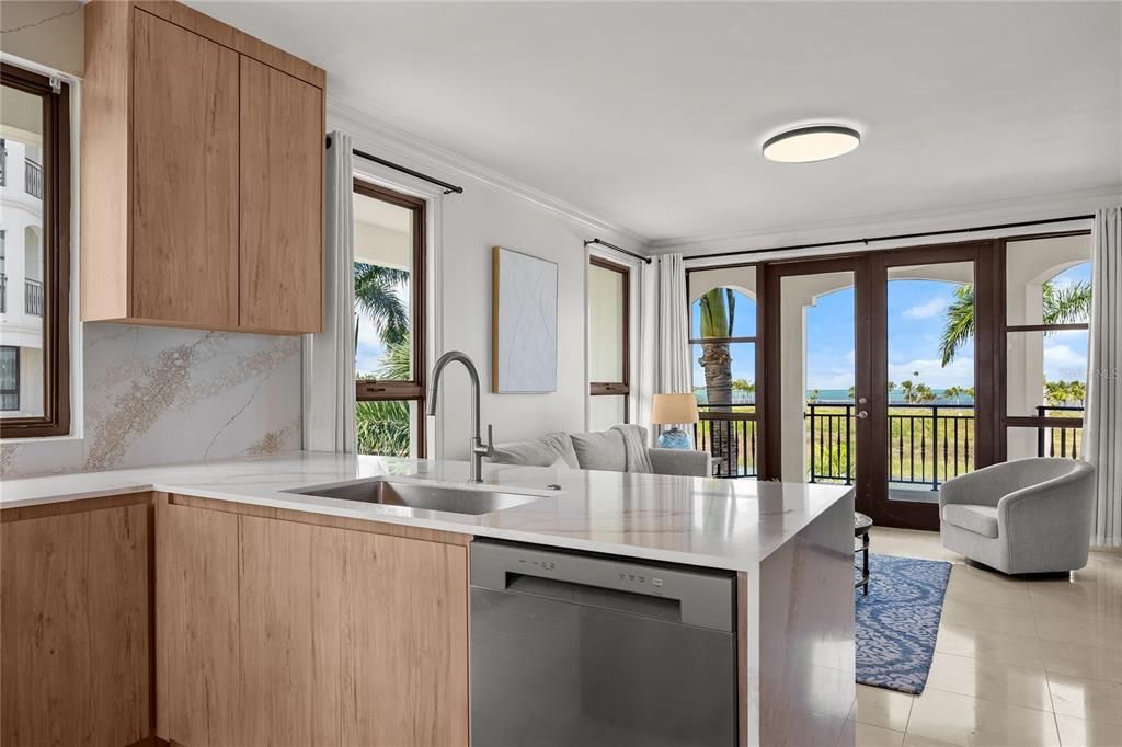 En Venta: $1,995,000 (4 camas, 3 baños, 2696 Pies cuadrados)