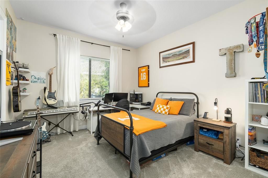For Sale: $1,375,000 (4 beds, 4 baths, 4081 Square Feet)