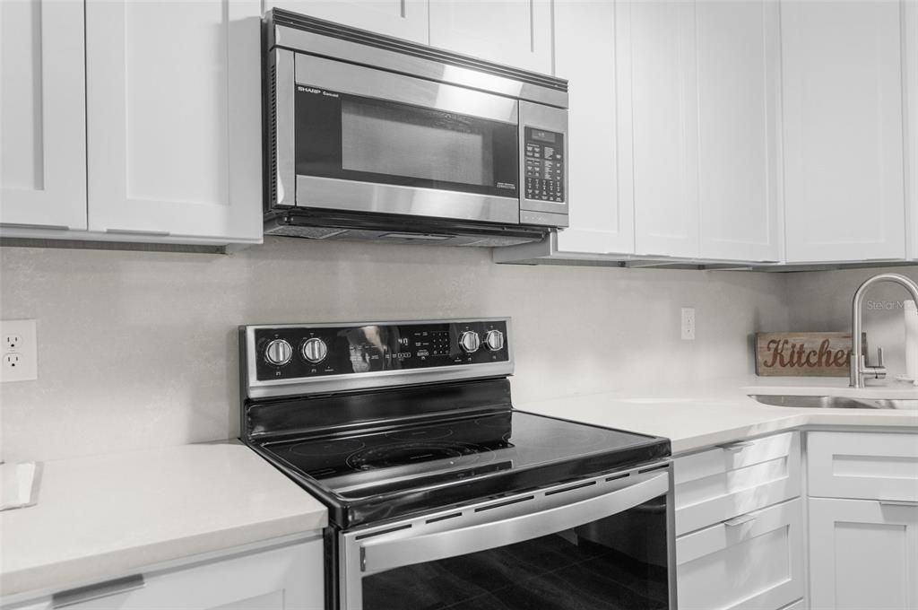 For Sale: $485,000 (2 beds, 2 baths, 1224 Square Feet)