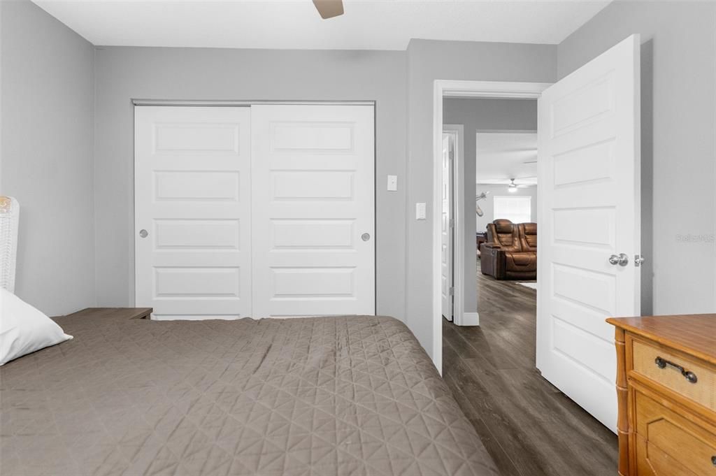 For Sale: $485,000 (2 beds, 2 baths, 1224 Square Feet)