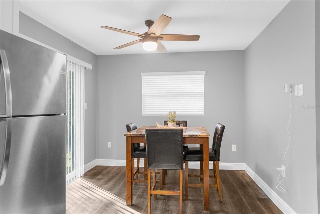 For Sale: $485,000 (2 beds, 2 baths, 1224 Square Feet)
