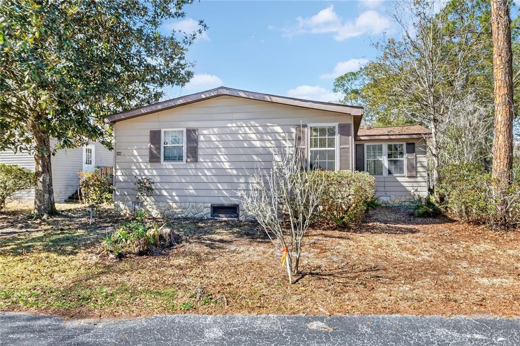 For Sale: $161,000 (2 beds, 2 baths, 1640 Square Feet)