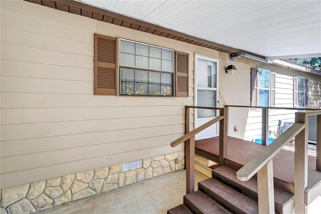 For Sale: $161,000 (2 beds, 2 baths, 1640 Square Feet)