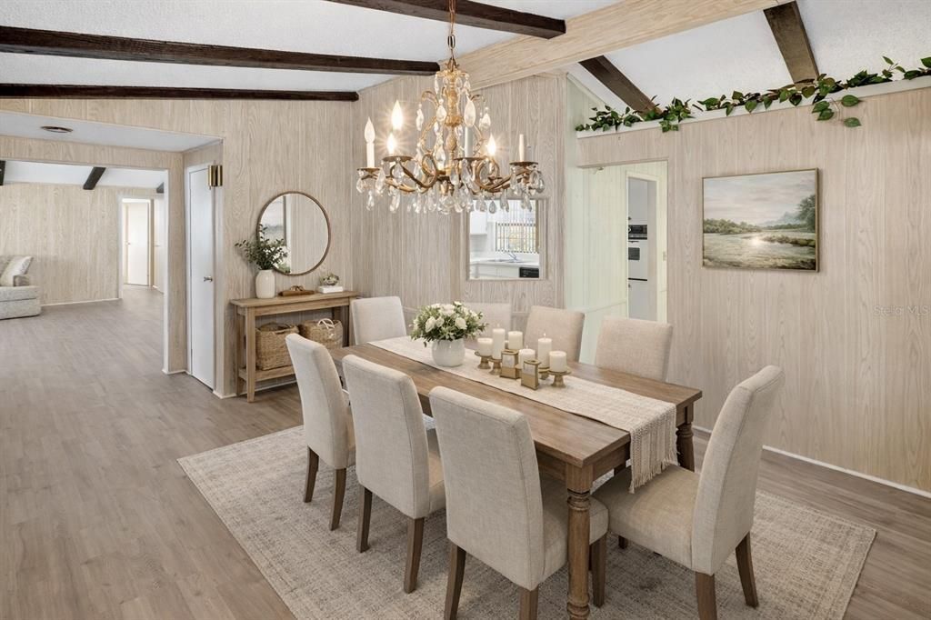 For Sale: $161,000 (2 beds, 2 baths, 1640 Square Feet)