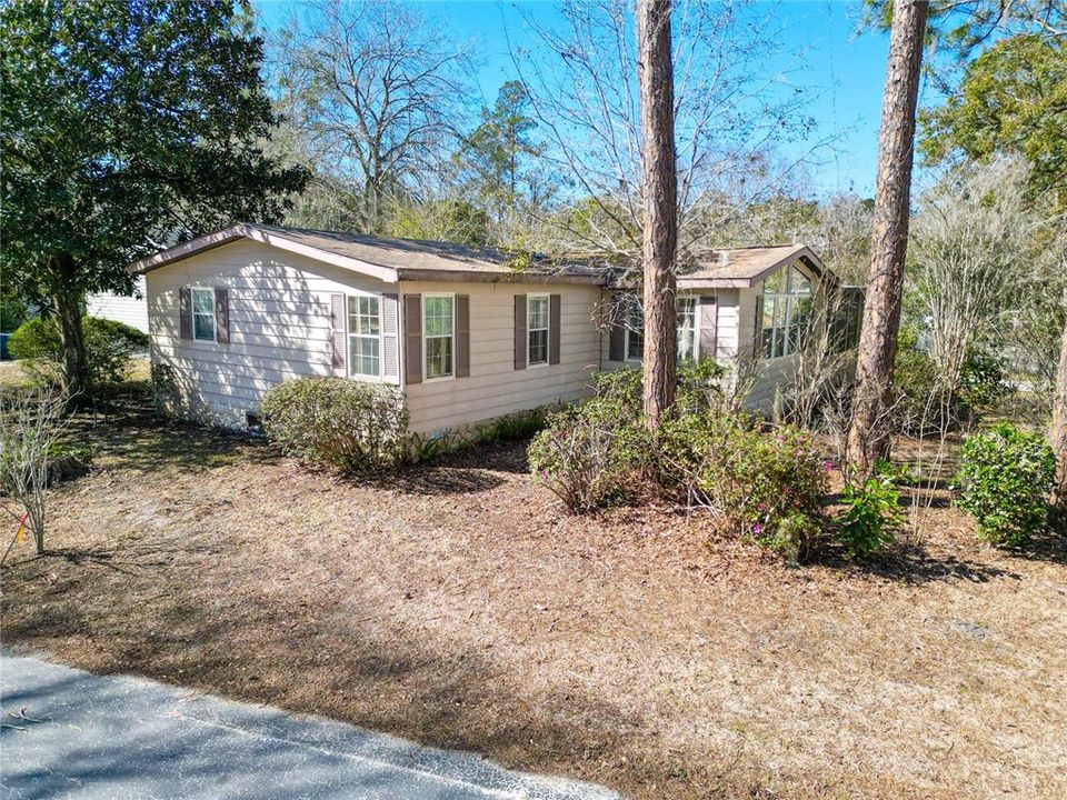 For Sale: $161,000 (2 beds, 2 baths, 1640 Square Feet)